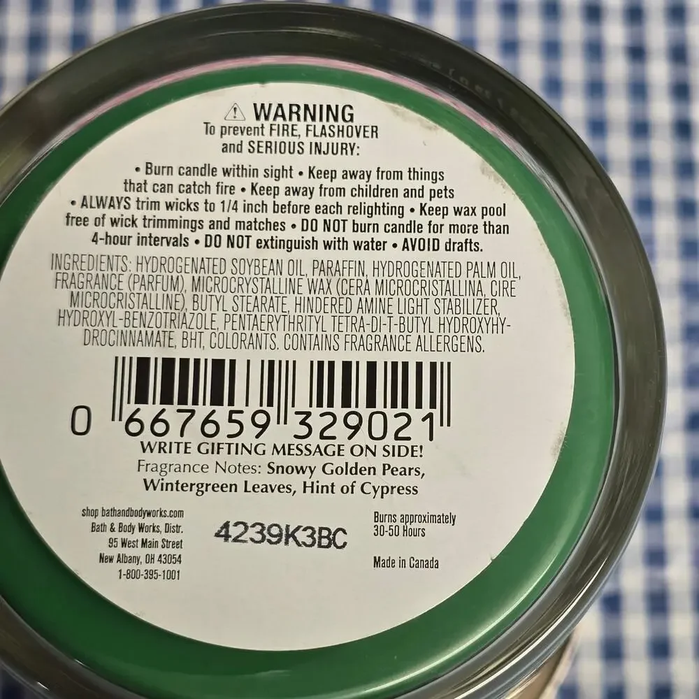 BBW Winter Golden Pear Single Wick 8 oz. Candle Exclusive Christmas Gift Tag